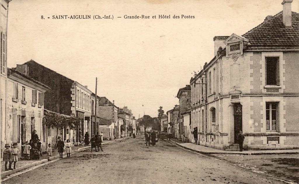La Poste inaugurée en 1913