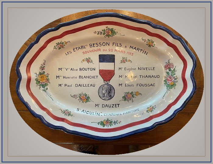 Un honneur gravé dans la faïence